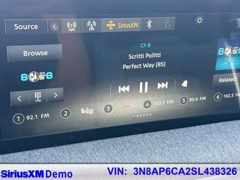 Used 2025 Nissan Kicks SV FWD image 27