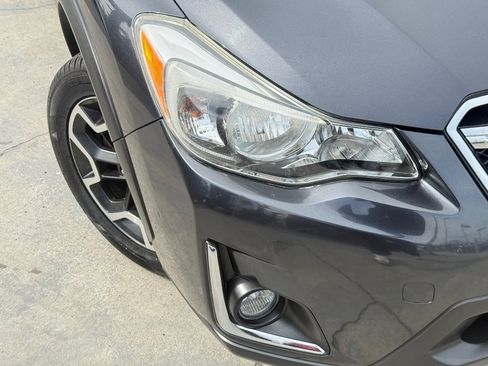 Used 2017 Subaru Crosstrek 2.0i Limited image 5