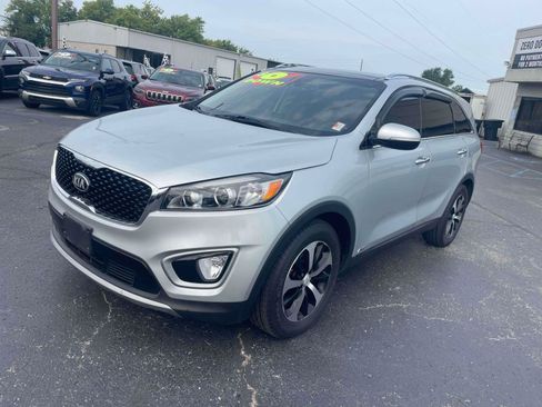Used 2018 Kia Sorento EX w/ EX Advanced Touring Package AWD/4WD image 3