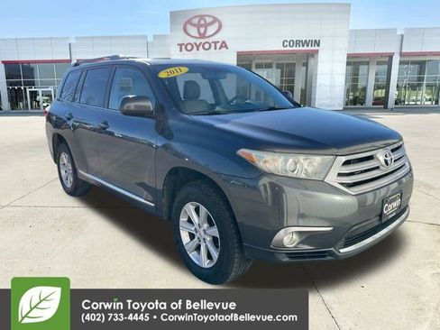 Used 2011 Toyota Highlander 4WD image 1