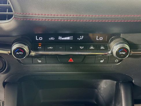 Used 2025 MAZDA MAZDA3 Carbon AWD/4WD image 18