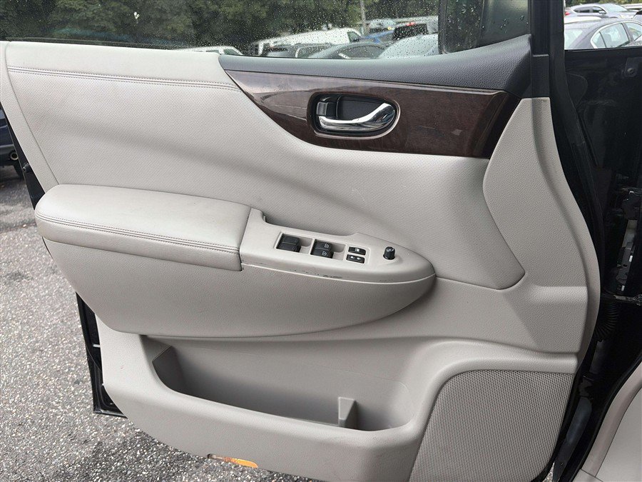 Used 2014 Nissan Quest SV FWD image 21