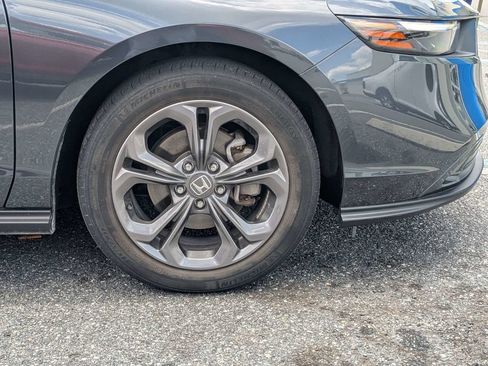 Used 2023 Honda Accord EX image 11