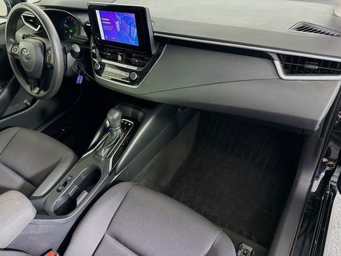 Used 2024 Toyota Corolla LE image 29