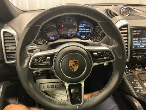 Used 2016 Porsche Cayenne AWD/4WD image 23