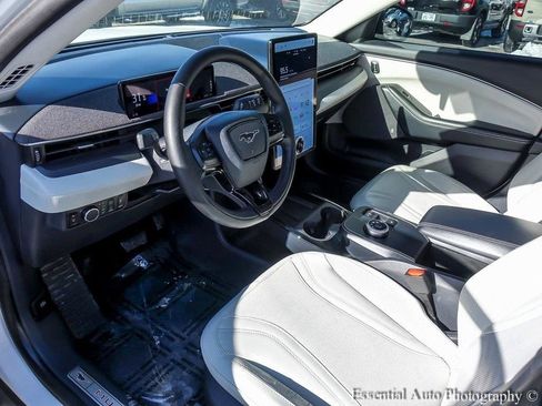Used 2023 Ford Mustang Mach-E Premium image 10