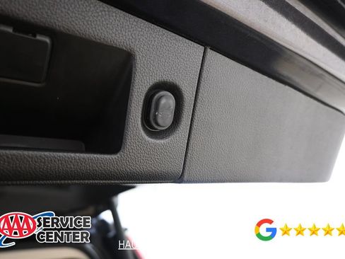 Used 2017 Cadillac Escalade Premium Luxury AWD/4WD image 17