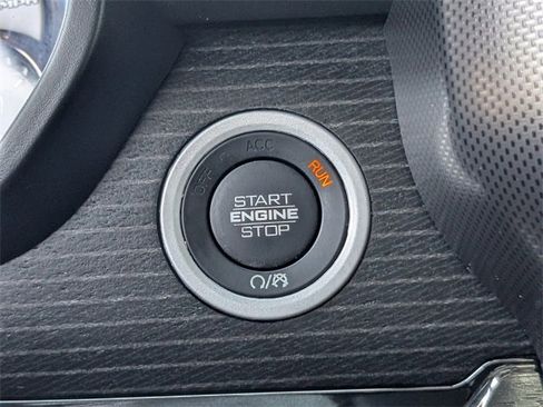 Used 2022 RAM 1500 Limited w/ Body Color Bumper Group image 32