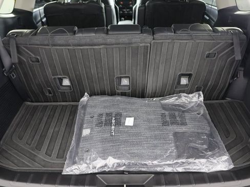 Used 2022 Subaru Ascent Limited w/ Technology Package image 23