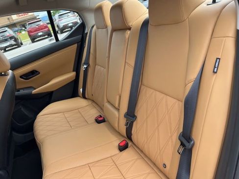 Used 2024 Nissan Sentra SV w/ SV Premium Package image 22