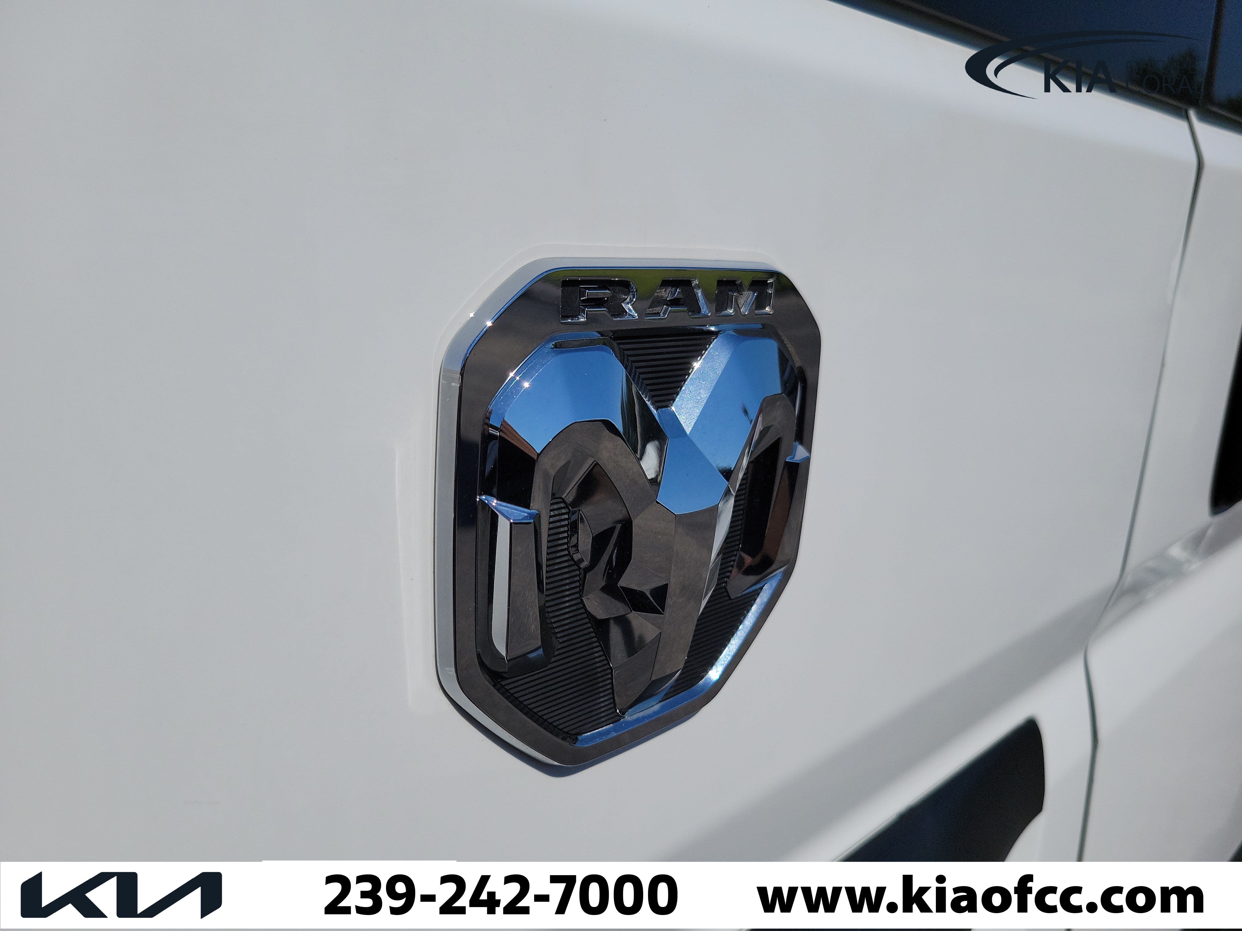 Used 2023 RAM ProMaster 2500 FWD image 13