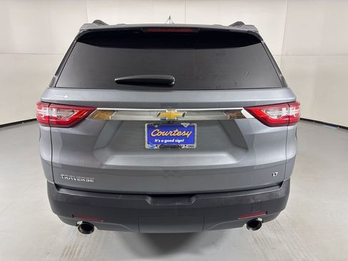 Used 2020 Chevrolet Traverse LT image 8