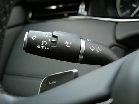 Used 2023 Land Rover Range Rover Evoque R-Dynamic SE AWD/4WD image 25