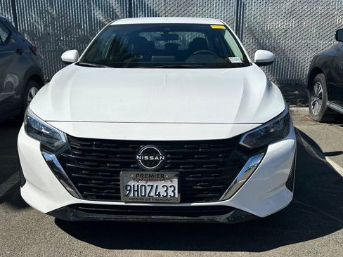 Certified 2024 Nissan Sentra SV image 3