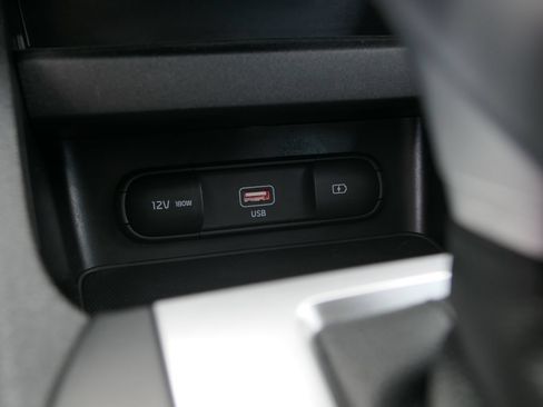 Used 2024 Kia Forte LXS w/ LXS Technology Package FWD image 18