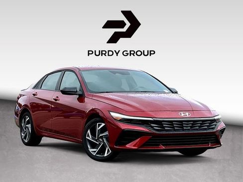 Used 2025 Hyundai Elantra Sport FWD image 1