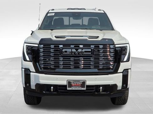 New 2026 GMC Sierra 2500 Denali Ultimate AWD/4WD image 8