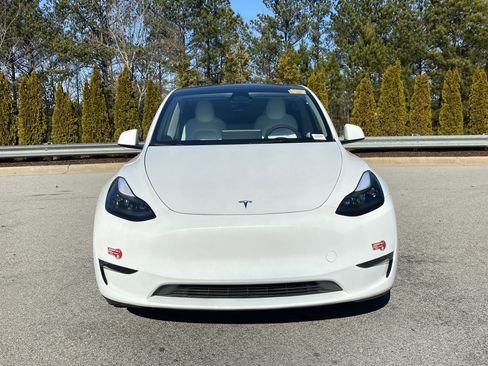 Used 2023 Tesla Model Y Long Range image 12