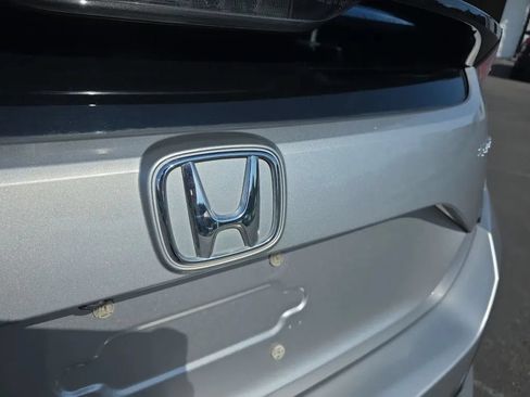 Used 2018 Honda Civic Sport image 10