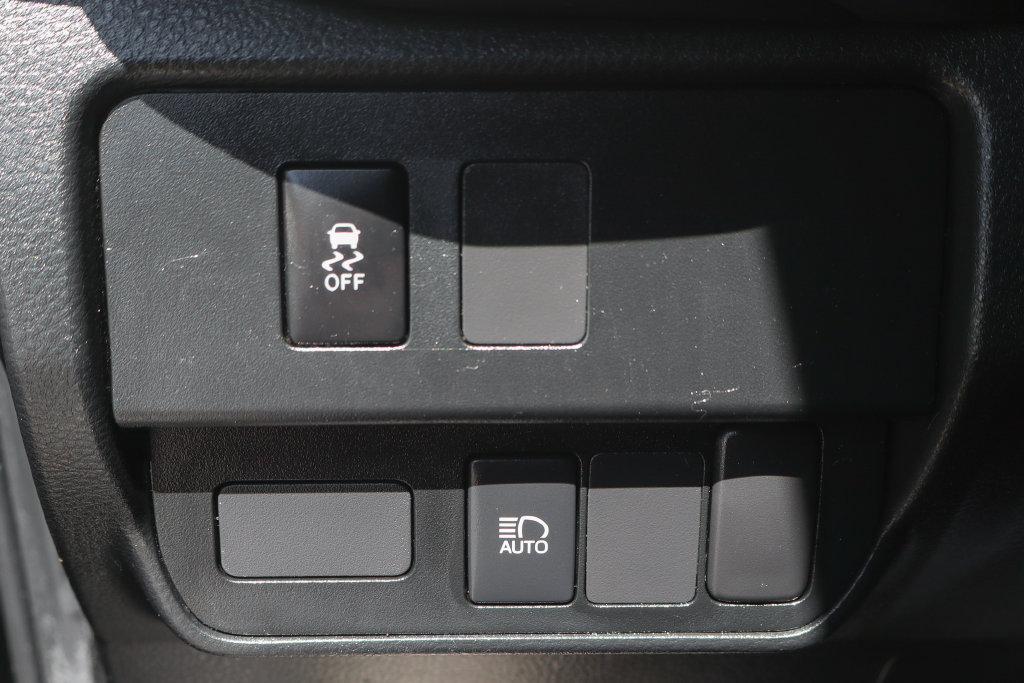 Used 2022 Toyota Tacoma SR5 AWD/4WD image 25