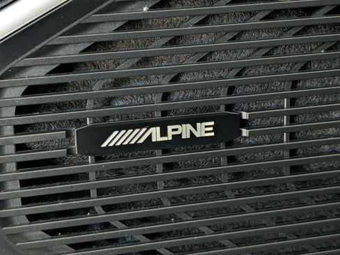 Used 2024 Jeep Wagoneer Series II RWD image 39