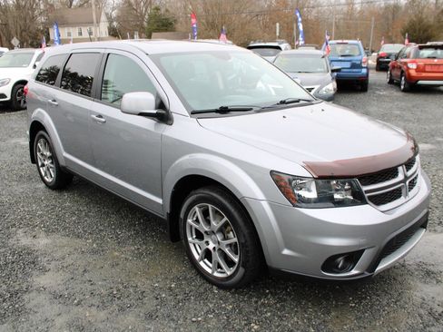 Used 2016 Dodge Journey R/T w/ Driver Convenience Group image 4
