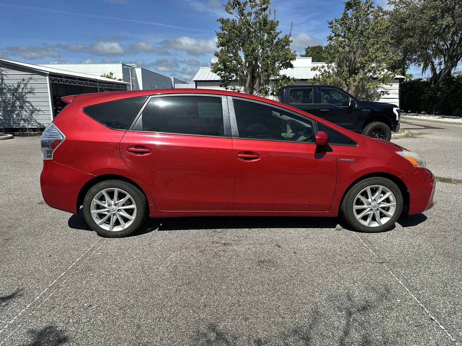 Used 2013 Toyota Prius V Five FWD image 7
