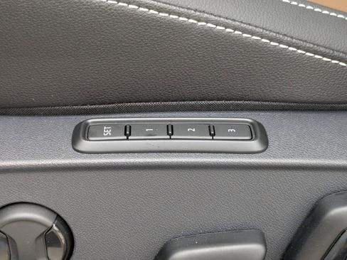 New 2026 Volkswagen Jetta SEL FWD image 27