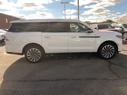 New 2025 Lincoln Navigator L Black Label image 6