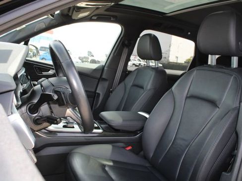 Used 2022 Audi Q7 3.0T Premium Plus AWD/4WD image 37