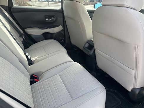 Used 2025 Honda HR-V LX image 17