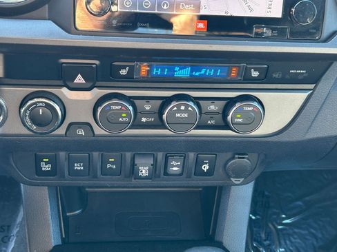 Certified 2019 Toyota Tacoma TRD Off-Road image 23