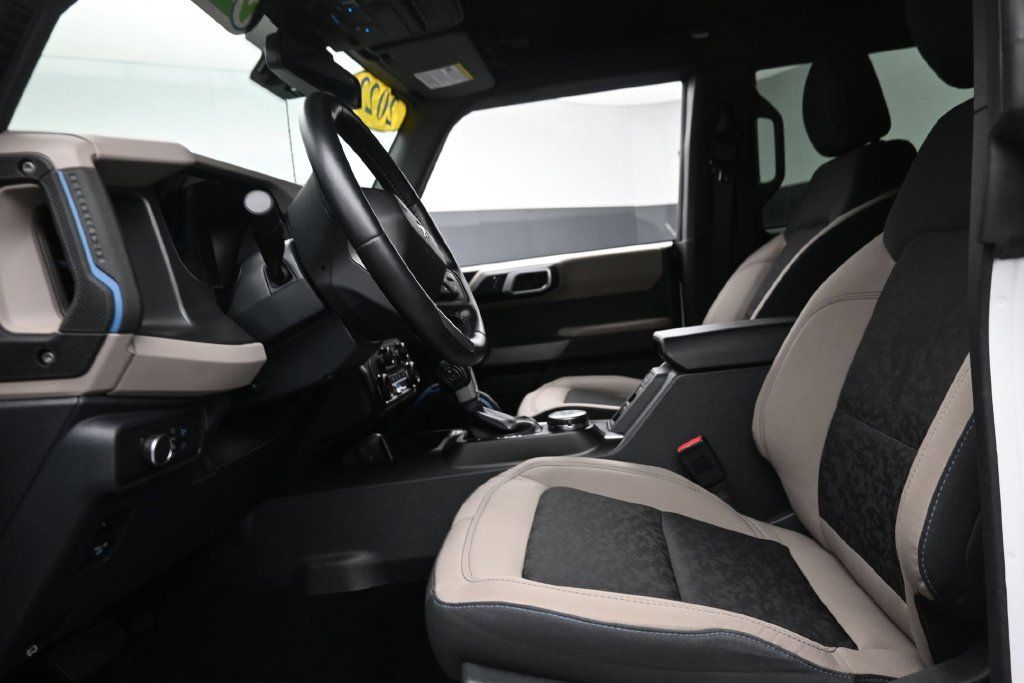 Used 2022 Ford Bronco Wildtrak AWD/4WD image 16