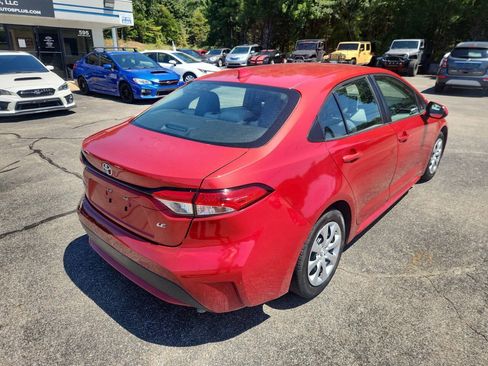 Used 2021 Toyota Corolla LE FWD image 8