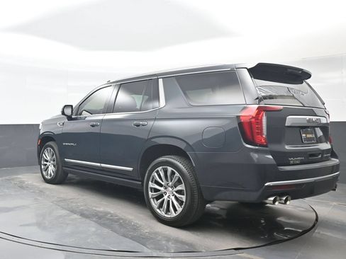 Used 2021 GMC Yukon Denali w/ Denali Premium Package AWD/4WD image 4