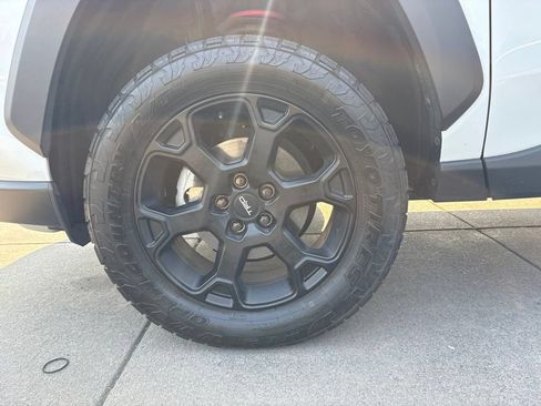 Used 2021 Toyota RAV4 TRD Off-Road AWD/4WD image 11