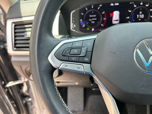 Used 2022 Volkswagen Atlas SE FWD image 22
