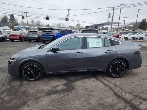 New 2026 Nissan Sentra SR image 5