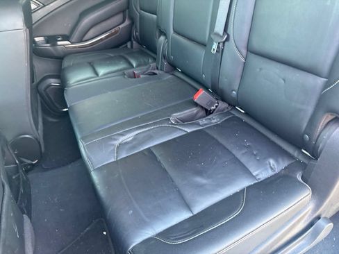 Used 2019 Chevrolet Suburban LT AWD/4WD image 44