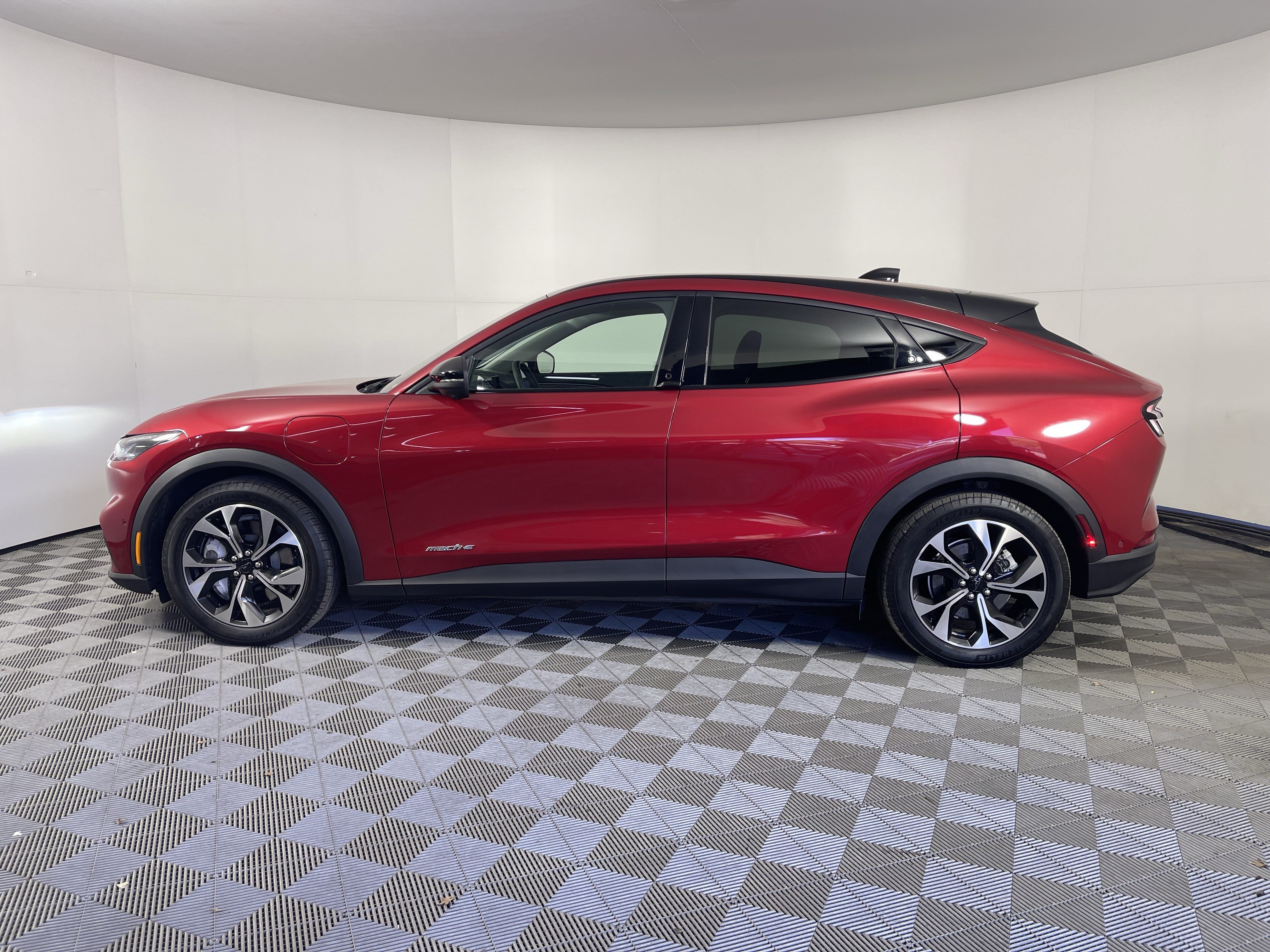 Used 2024 Ford Mustang Mach-E Select RWD image 2