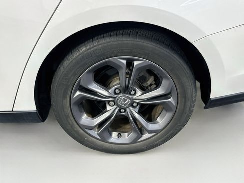 Used 2023 Honda Accord EX image 11