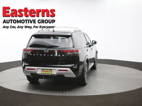 Used 2023 Nissan Pathfinder SL w/ SL Premium Package image 42