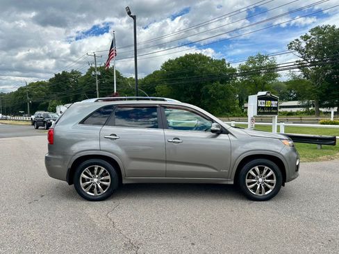 Used 2013 Kia Sorento SX w/ SX Premium Pkg AWD/4WD image 4