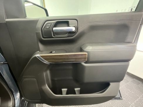 Used 2021 Chevrolet Silverado 1500 LT image 12