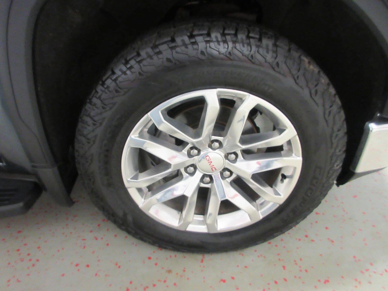 Used 2019 GMC Sierra 1500 SLT w/ SLT Premium Package AWD/4WD image 17