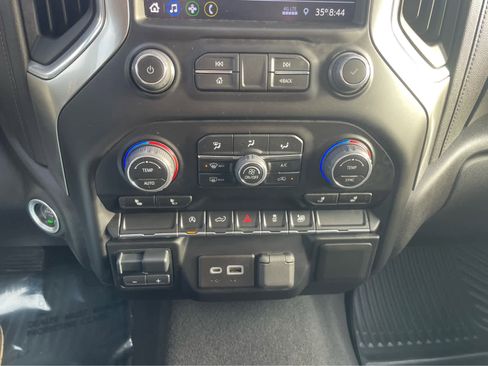 Used 2022 Chevrolet Silverado 1500 LT w/ Bed Protection Package image 24