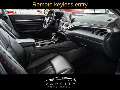 Used 2024 Nissan Altima 2.5 SR image 17