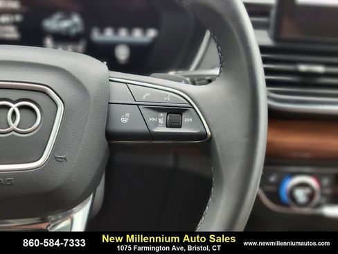 Used 2025 Audi Q5 2.0T Premium w/ Convenience Plus Package image 26