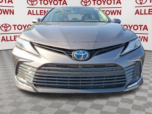 Used 2024 Toyota Camry XLE w/ Navigation Package FWD image 2