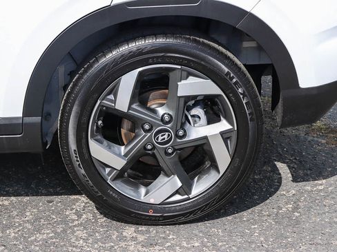 New 2026 Hyundai Venue SEL FWD image 13